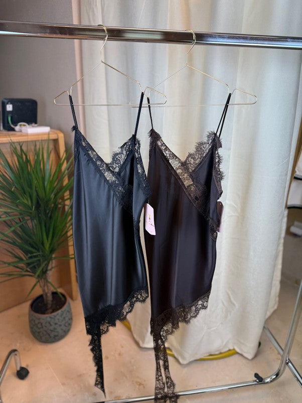 Vestido Lencero Bajo Asimétrico